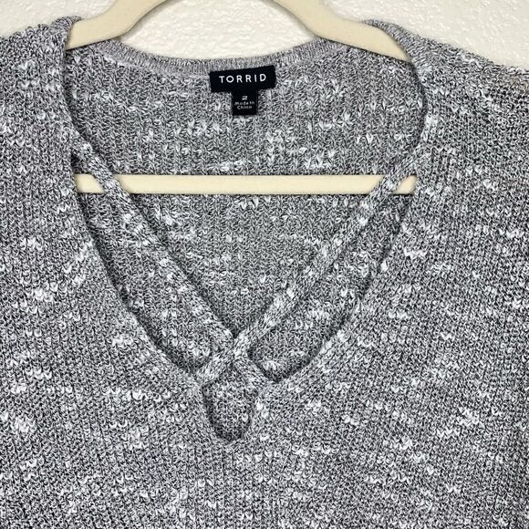 NWOT Torrid Marled Front Criss Cross Neckline Pullover Sweater - Picture 5 of 14